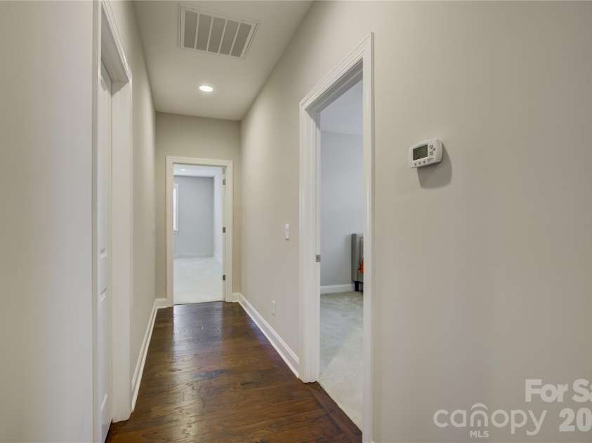 15417 Cimarron Hills Lane, Charlotte, NC 28278.  MLS# CAR4394645, YatesRealty ID 23264. 
