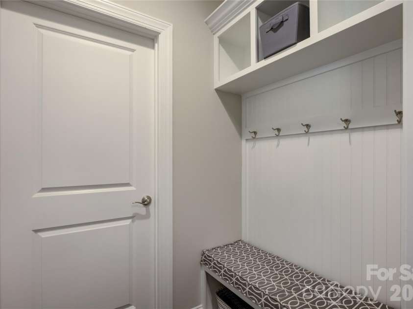 15417 Cimarron Hills Lane, Charlotte, NC 28278.  MLS# CAR4394645, YatesRealty ID 23264. Drop zone