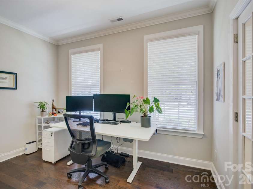 15417 Cimarron Hills Lane, Charlotte, NC 28278.  MLS# CAR4394645, YatesRealty ID 23264. Office on the main