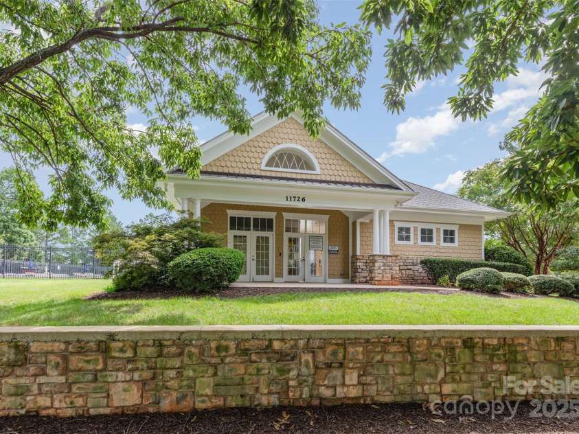 12822 Plumleaf Drive, Charlotte, NC 28213.  MLS# CAR4291461, YatesRealty ID 23265. 