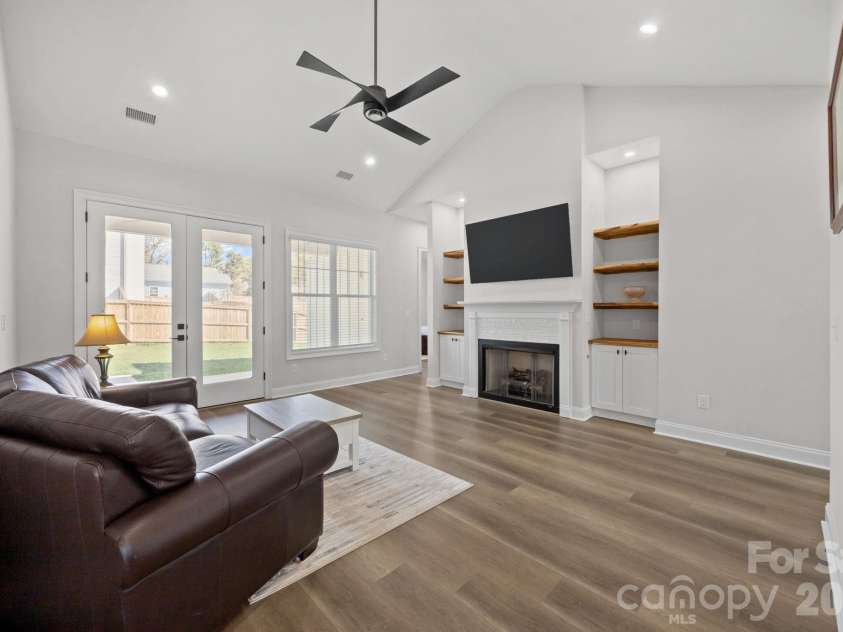 214 Cedar Street, Belmont, NC 28012.  MLS# CAR4358767, YatesRealty ID 23266. 