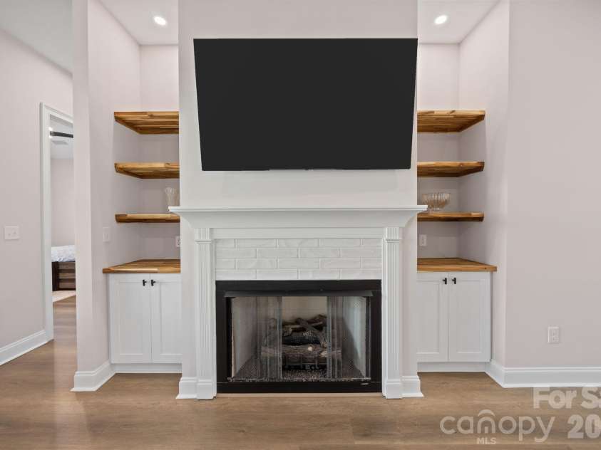 214 Cedar Street, Belmont, NC 28012.  MLS# CAR4358767, YatesRealty ID 23266. 