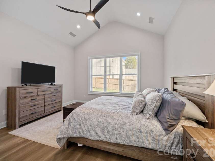 214 Cedar Street, Belmont, NC 28012.  MLS# CAR4358767, YatesRealty ID 23266. 