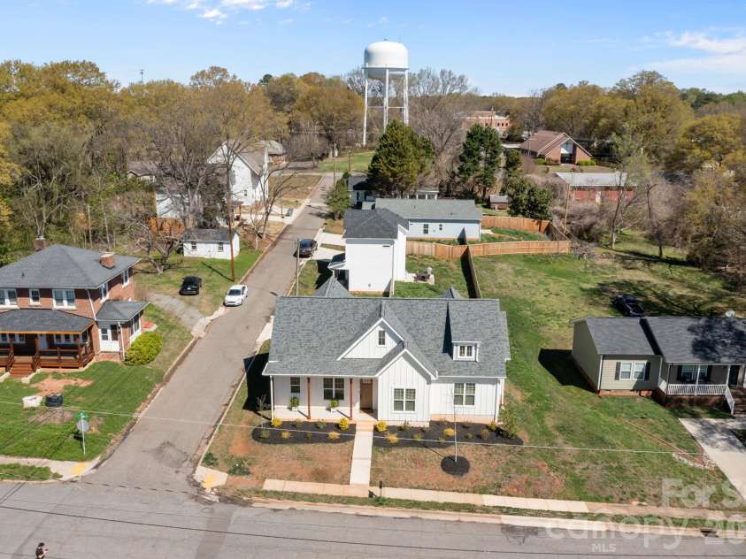 214 Cedar Street, Belmont, NC 28012.  MLS# CAR4358767, YatesRealty ID 23266. 