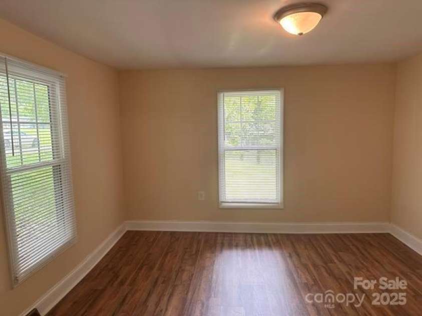 1849 Hilltop Circle, Gastonia, NC 28054.  MLS# CAR4276570, YatesRealty ID 23267. 