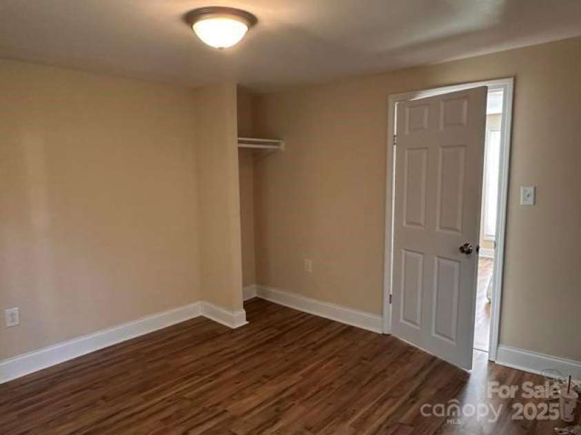 1849 Hilltop Circle, Gastonia, NC 28054.  MLS# CAR4276570, YatesRealty ID 23267. 