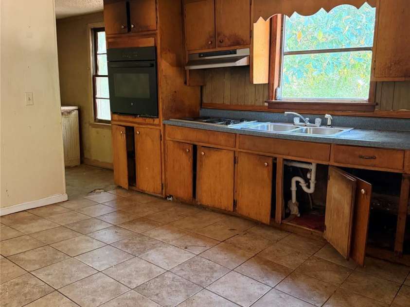 411 Pennigar Road, Monroe, NC 28110.  MLS# CAR4379555, YatesRealty ID 23267. 