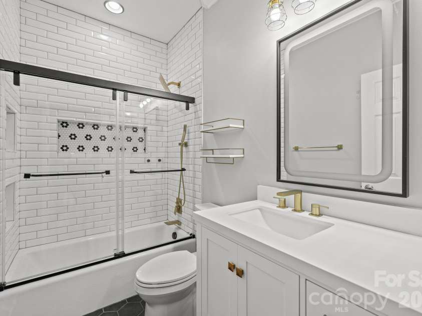 3120 King Olaf Drive, Waxhaw, NC 28173.  MLS# CAR4332250, YatesRealty ID 2327. 