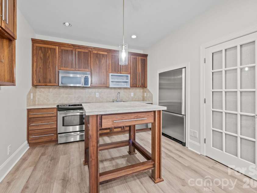 3120 King Olaf Drive, Waxhaw, NC 28173.  MLS# CAR4332250, YatesRealty ID 2327. 