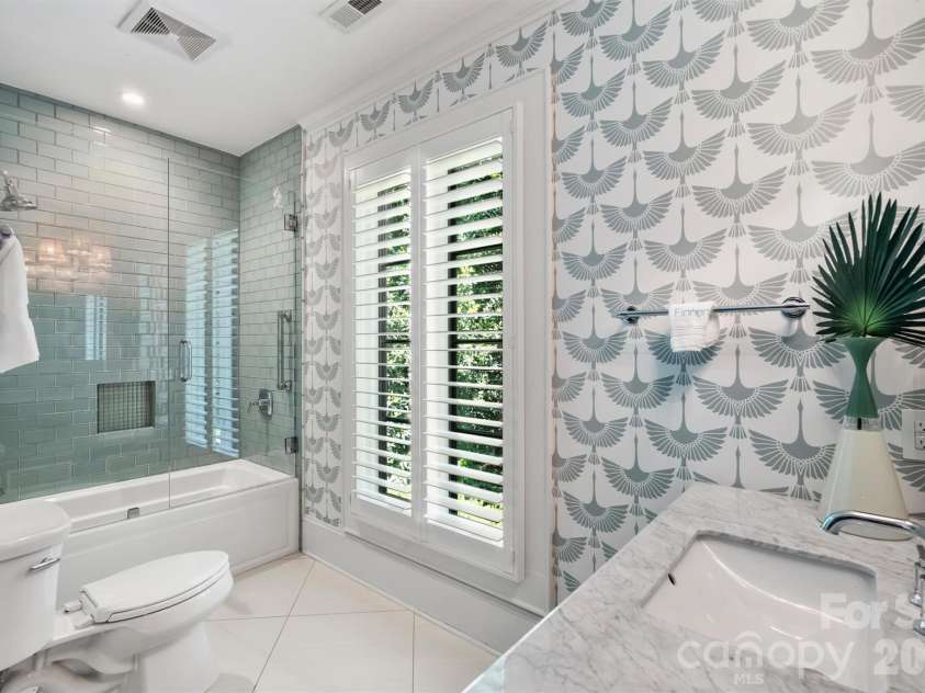 3610 Sharon Road, Charlotte, NC 28211.  MLS# CAR4381008, YatesRealty ID 23271. 