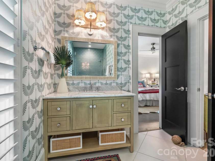 3610 Sharon Road, Charlotte, NC 28211.  MLS# CAR4381008, YatesRealty ID 23271. 