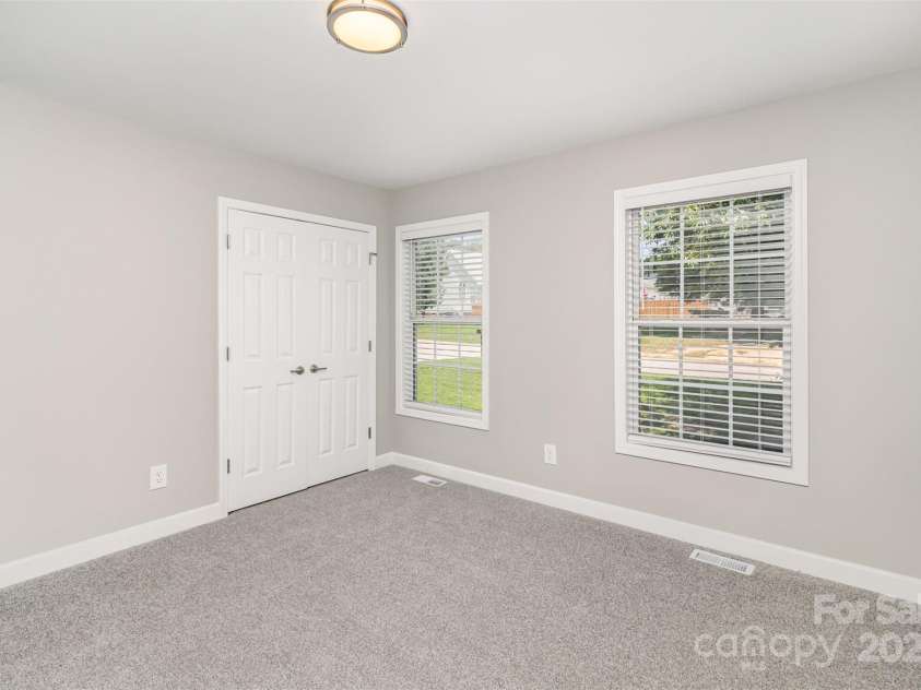 608 Red Hawk Way, Clover, SC 29710.  MLS# CAR4276470, YatesRealty ID 23273. 