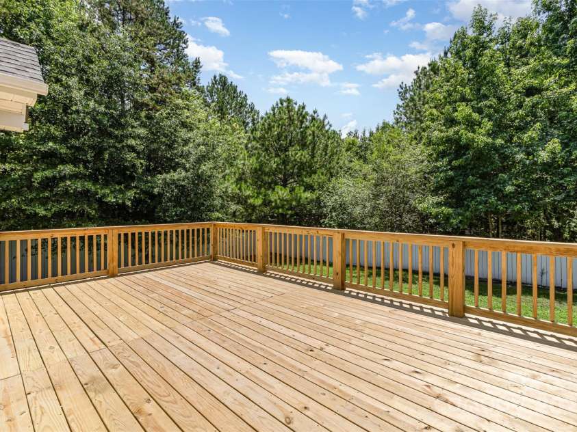 608 Red Hawk Way, Clover, SC 29710.  MLS# CAR4276470, YatesRealty ID 23273. 