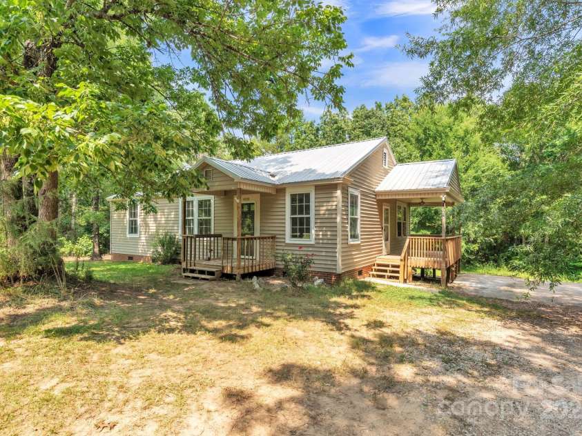 4699 Cherrystone Road, Lancaster, SC 29720.  MLS# CAR4275713, YatesRealty ID 23276. 