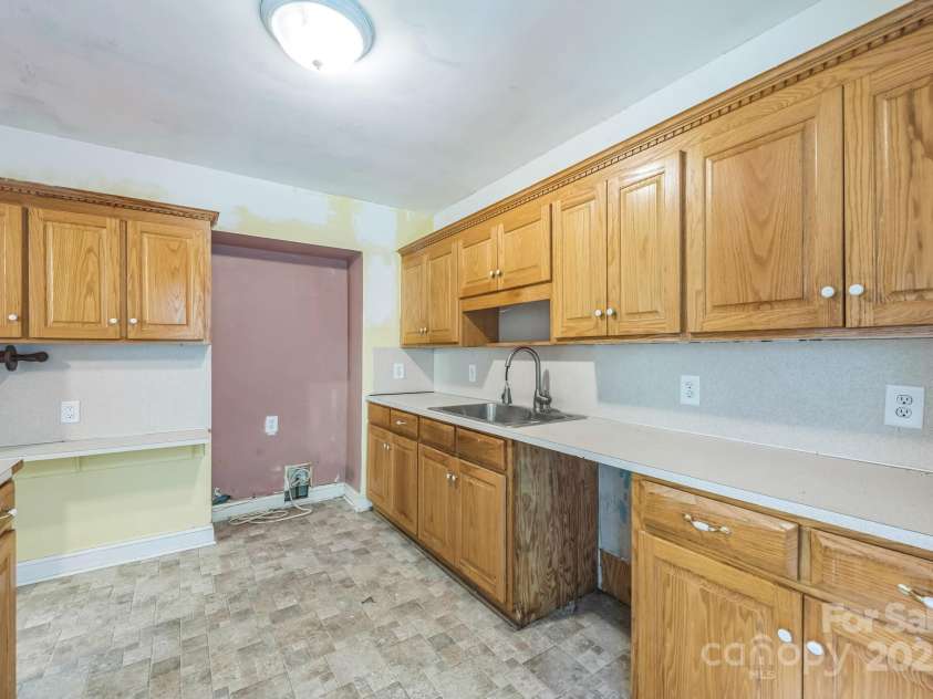 4699 Cherrystone Road, Lancaster, SC 29720.  MLS# CAR4275713, YatesRealty ID 23276. 