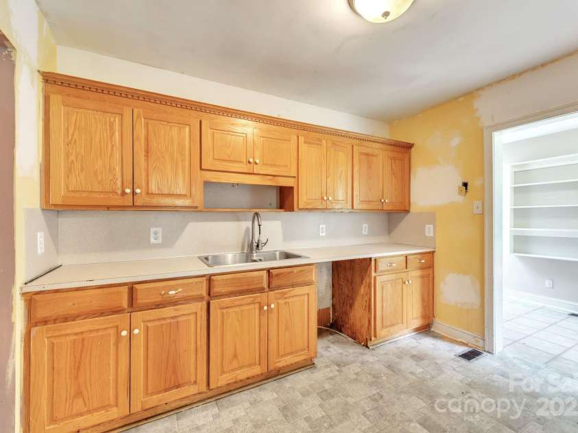 4699 Cherrystone Road, Lancaster, SC 29720.  MLS# CAR4275713, YatesRealty ID 23276. 