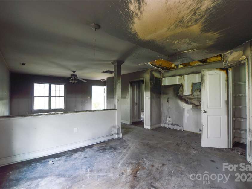 551 Sylvan Street, Concord, NC 28025.  MLS# CAR4276212, YatesRealty ID 23277. 