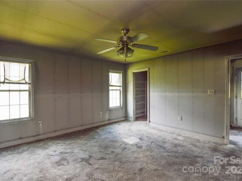 551 Sylvan Street, Concord, NC 28025.  MLS# CAR4276212, YatesRealty ID 23277. 