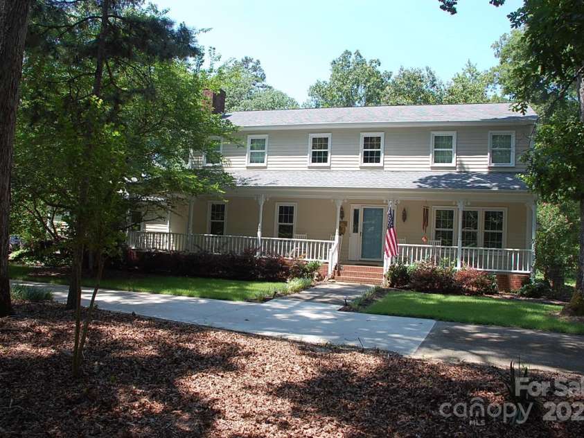 1325 Lee Lynn Drive, Albemarle, NC 28001.  MLS# CAR4273541, YatesRealty ID 23278. 