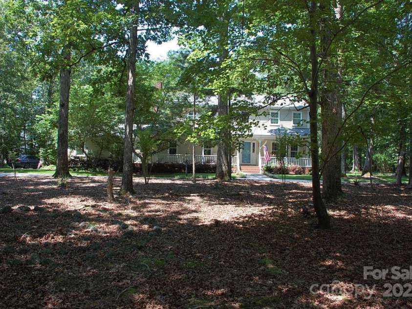 1325 Lee Lynn Drive, Albemarle, NC 28001.  MLS# CAR4273541, YatesRealty ID 23278. 
