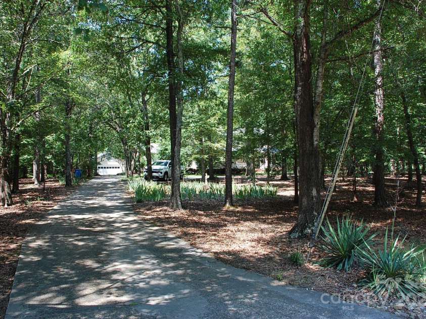 1325 Lee Lynn Drive, Albemarle, NC 28001.  MLS# CAR4273541, YatesRealty ID 23278. 