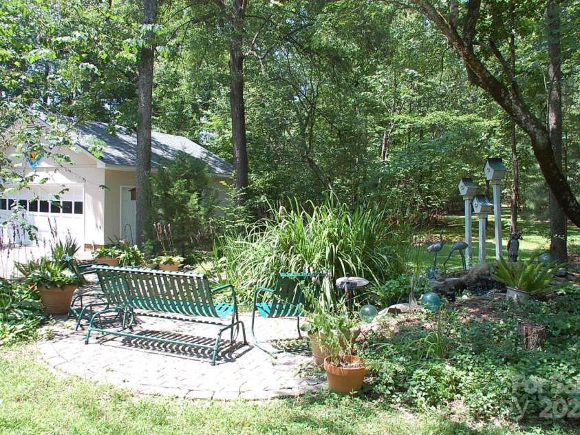 1325 Lee Lynn Drive, Albemarle, NC 28001.  MLS# CAR4273541, YatesRealty ID 23278. 