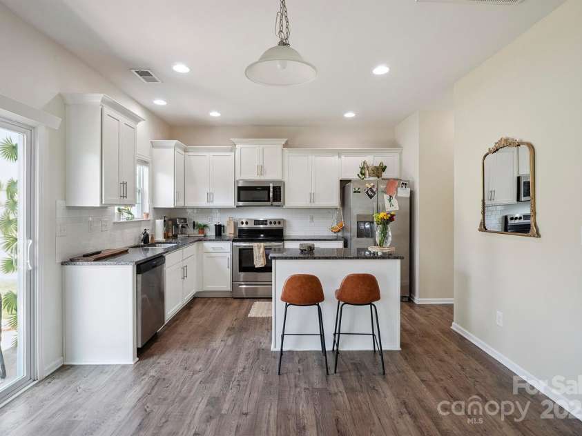 154 King William Drive, Mooresville, NC 28115.  MLS# CAR4273015, YatesRealty ID 23279. 