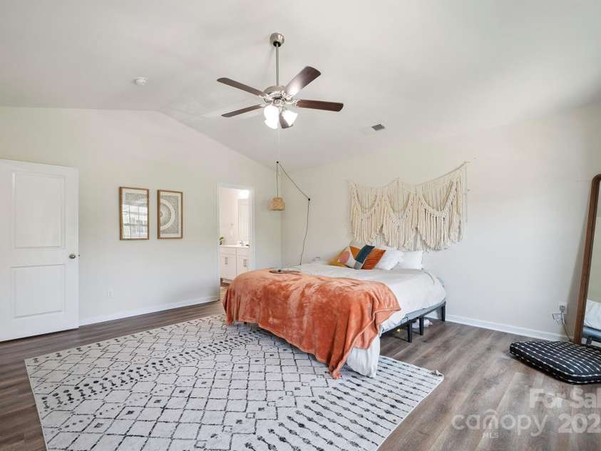154 King William Drive, Mooresville, NC 28115.  MLS# CAR4273015, YatesRealty ID 23279. 