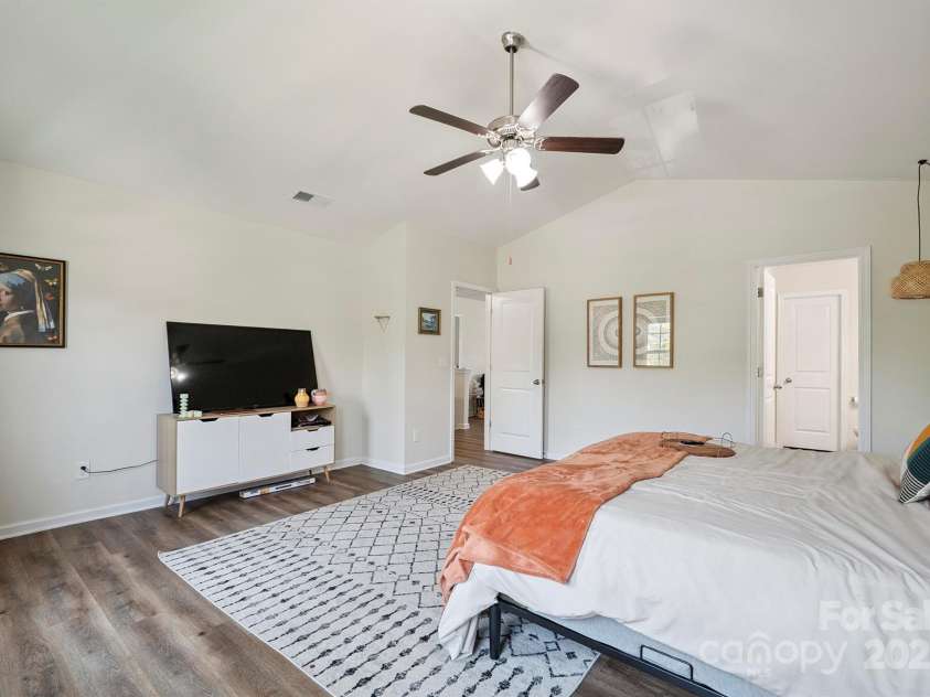 154 King William Drive, Mooresville, NC 28115.  MLS# CAR4273015, YatesRealty ID 23279. 