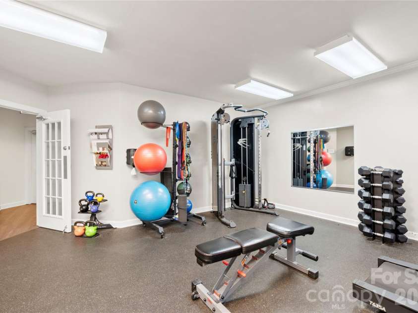 509 Graham Street, Charlotte, NC 28202.  MLS# CAR4333600, YatesRealty ID 2328. 
