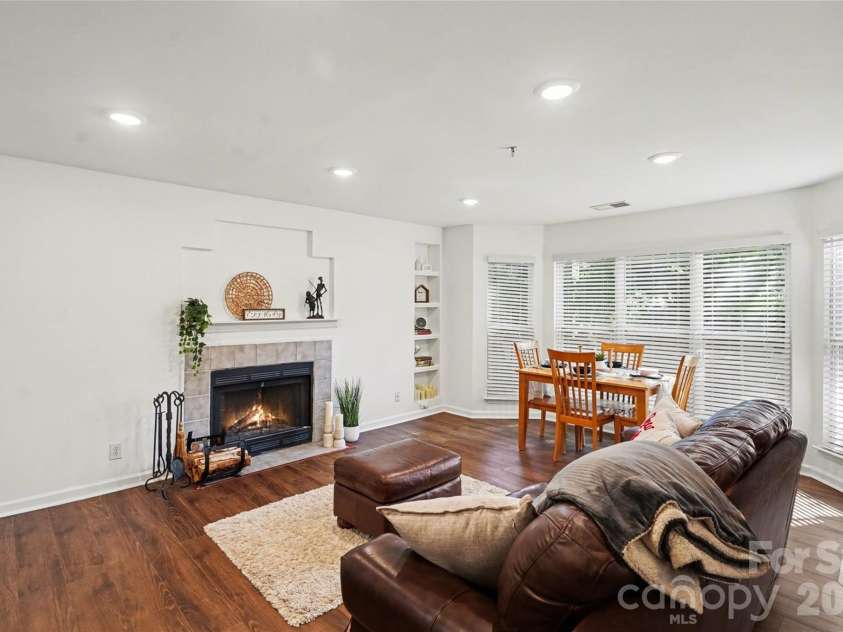 509 Graham Street, Charlotte, NC 28202.  MLS# CAR4376599, YatesRealty ID 2328. 