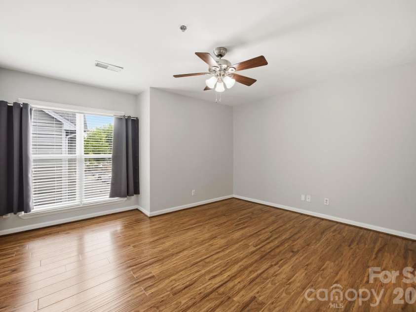 509 Graham Street, Charlotte, NC 28202.  MLS# CAR4384680, YatesRealty ID 2328. 