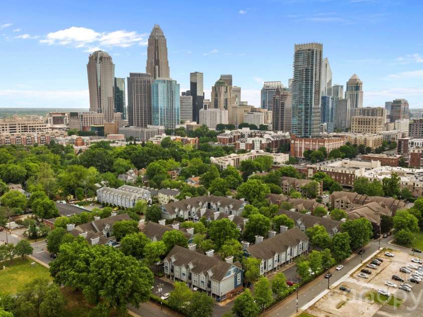 509 Graham Street, Charlotte, NC 28202.  MLS# CAR4384680, YatesRealty ID 2328. 