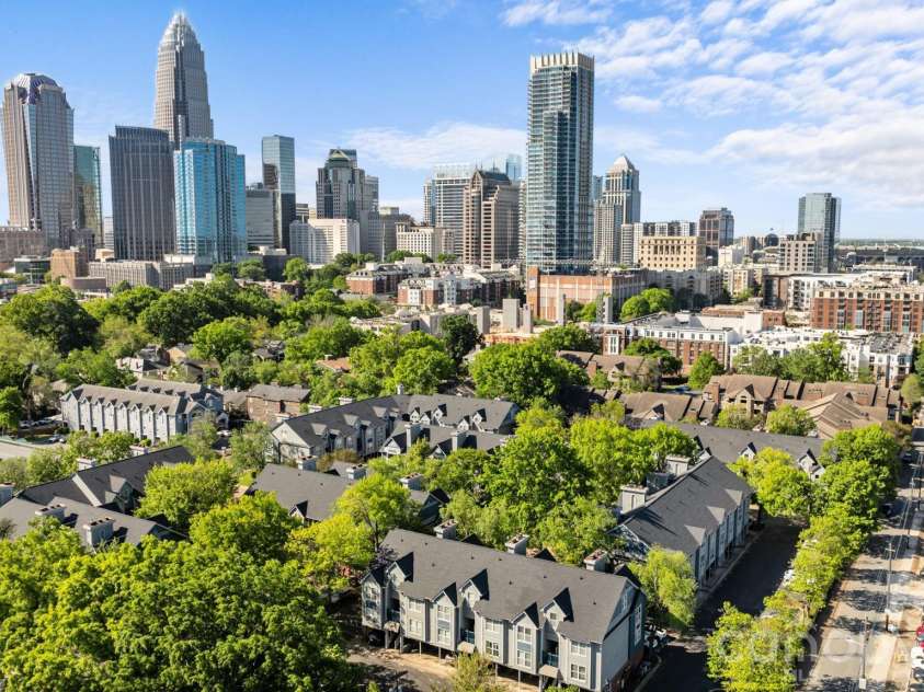 509 Graham Street, Charlotte, NC 28202.  MLS# CAR4384680, YatesRealty ID 2328. 