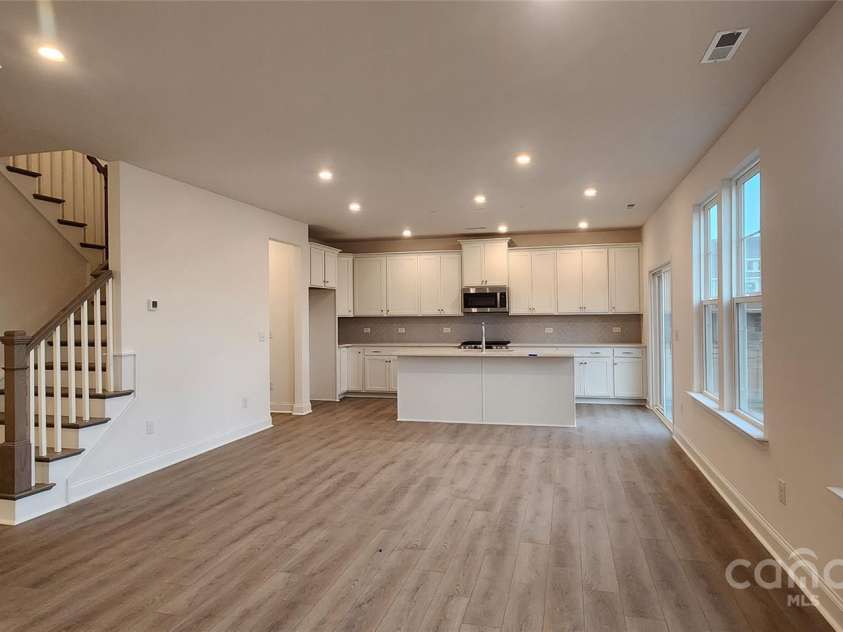 738 Sirius Lane, York, SC 29745.  MLS# CAR4324398, YatesRealty ID 2328. Breakfast/Kitchen