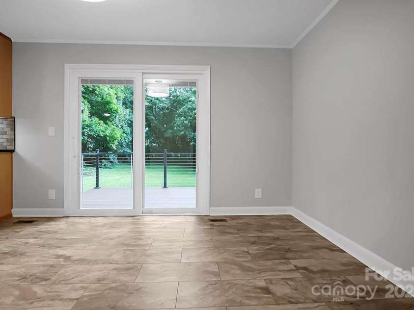 1538 Hilltop Drive, Shelby, NC 28150.  MLS# CAR4276339, YatesRealty ID 23281. 