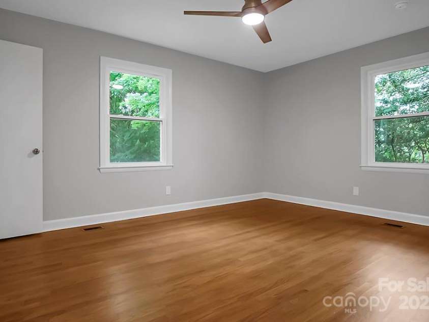 1538 Hilltop Drive, Shelby, NC 28150.  MLS# CAR4276339, YatesRealty ID 23281. Primary Bedroom