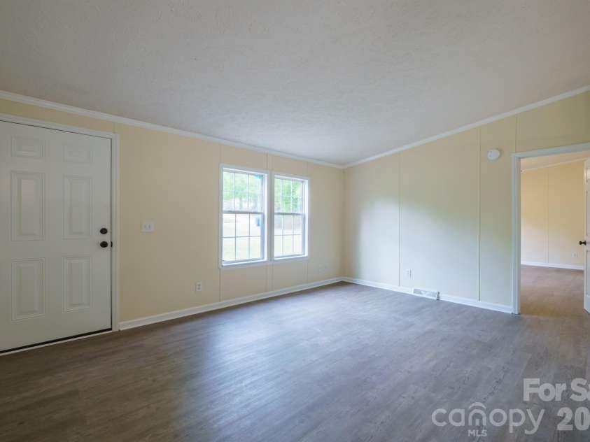 2780 Orangewood Lane, Newton, NC 28658.  MLS# CAR4380573, YatesRealty ID 23282. 