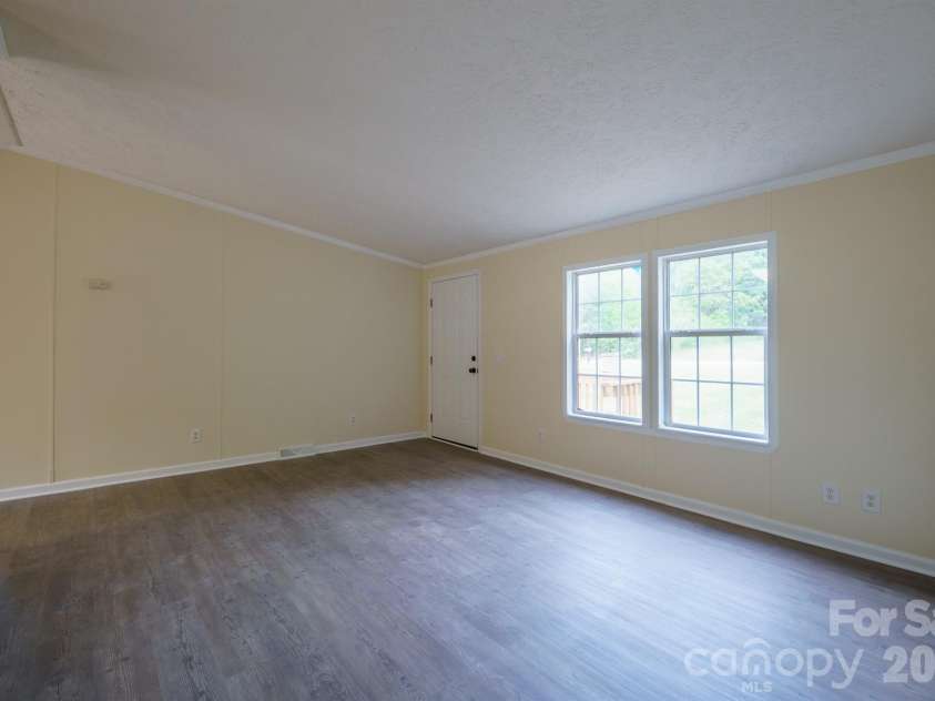 2780 Orangewood Lane, Newton, NC 28658.  MLS# CAR4380573, YatesRealty ID 23282. 