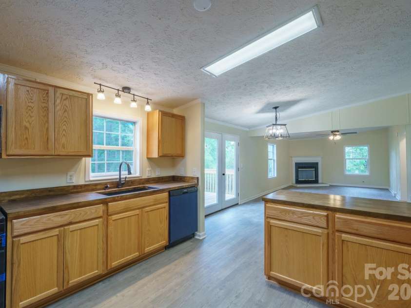 2780 Orangewood Lane, Newton, NC 28658.  MLS# CAR4380573, YatesRealty ID 23282. 