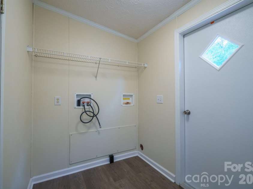2780 Orangewood Lane, Newton, NC 28658.  MLS# CAR4380573, YatesRealty ID 23282. 