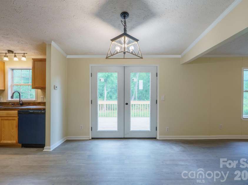 2780 Orangewood Lane, Newton, NC 28658.  MLS# CAR4380573, YatesRealty ID 23282. 
