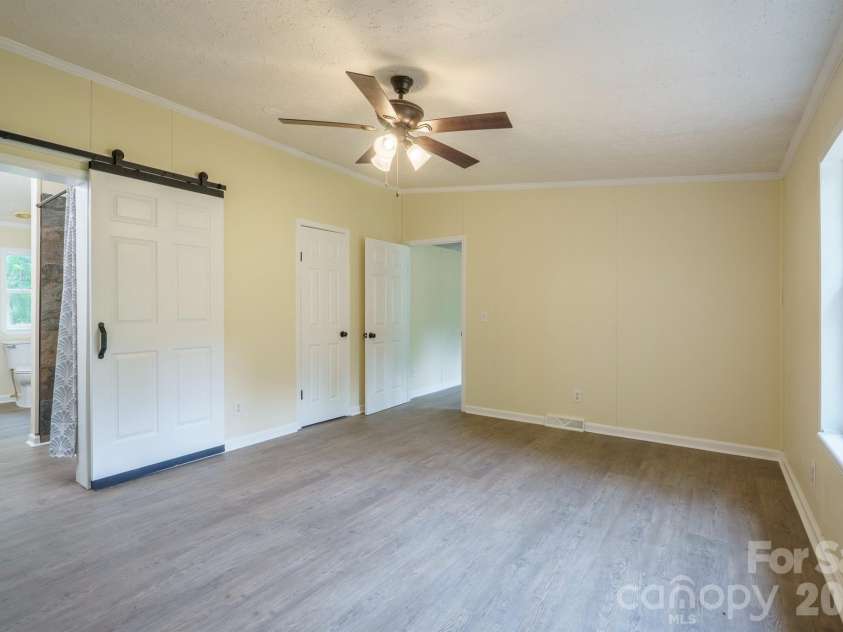 2780 Orangewood Lane, Newton, NC 28658.  MLS# CAR4380573, YatesRealty ID 23282. 