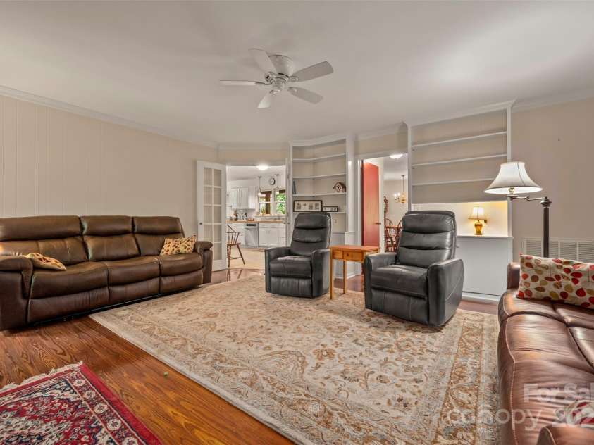 467 Winners Circle, Tryon, NC 28782.  MLS# CAR4276645, YatesRealty ID 23282. 