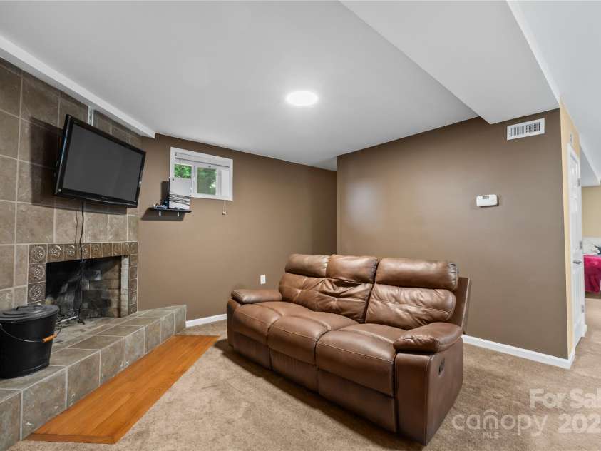 360 Lake Landing Drive, Salisbury, NC 28146.  MLS# CAR4271963, YatesRealty ID 23283. 