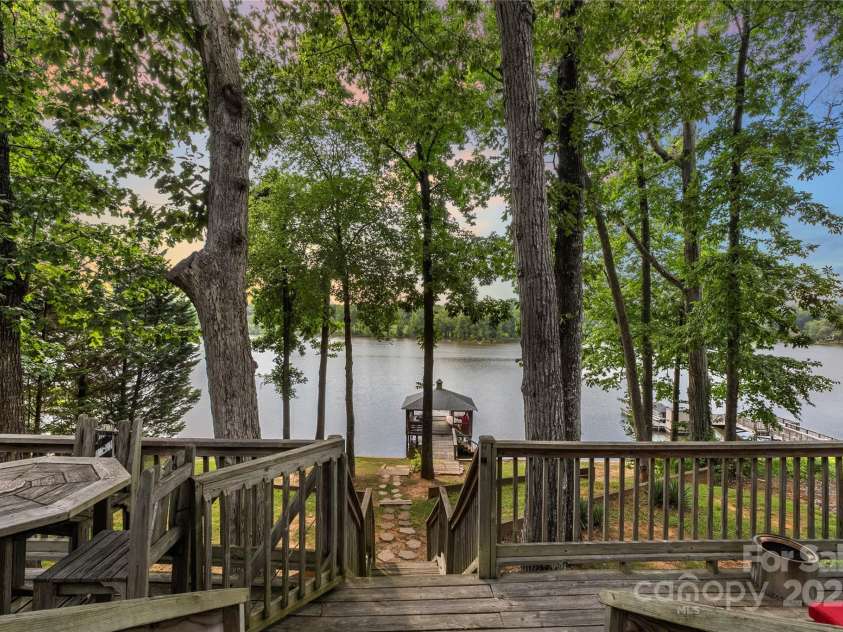 360 Lake Landing Drive, Salisbury, NC 28146.  MLS# CAR4271963, YatesRealty ID 23283. 