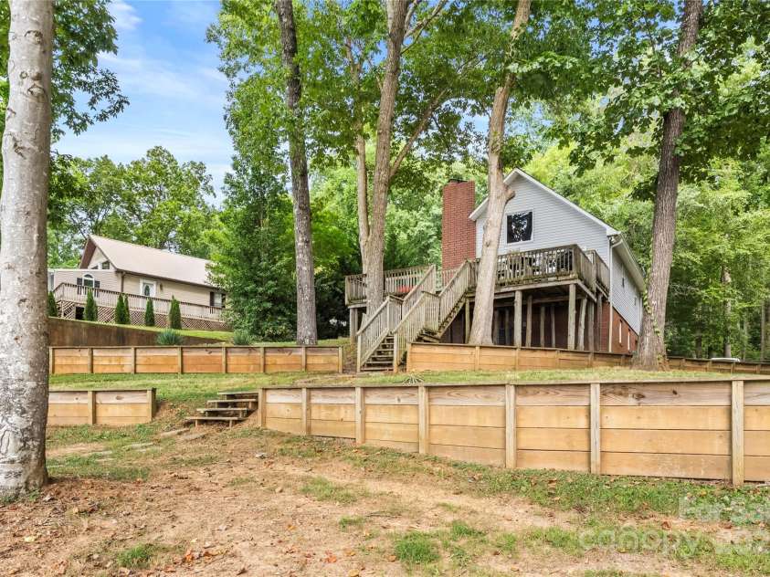 360 Lake Landing Drive, Salisbury, NC 28146.  MLS# CAR4271963, YatesRealty ID 23283. 