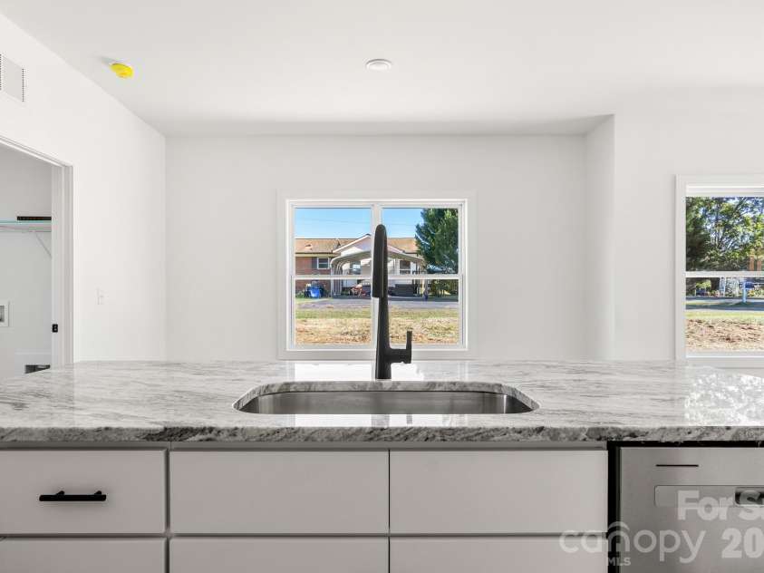 1994 Modern Estates Road, Lincolnton, NC 28092.  MLS# CAR4380956, YatesRealty ID 23285. 