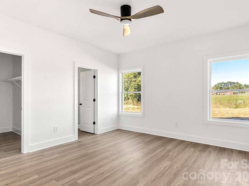 1994 Modern Estates Road, Lincolnton, NC 28092.  MLS# CAR4380956, YatesRealty ID 23285. 
