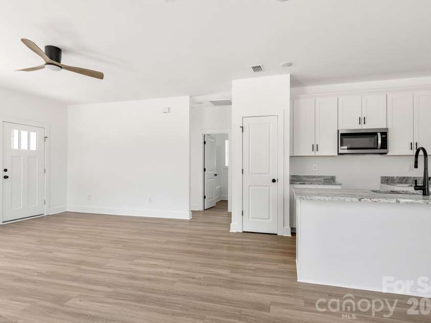 1994 Modern Estates Road, Lincolnton, NC 28092.  MLS# CAR4380956, YatesRealty ID 23285. 